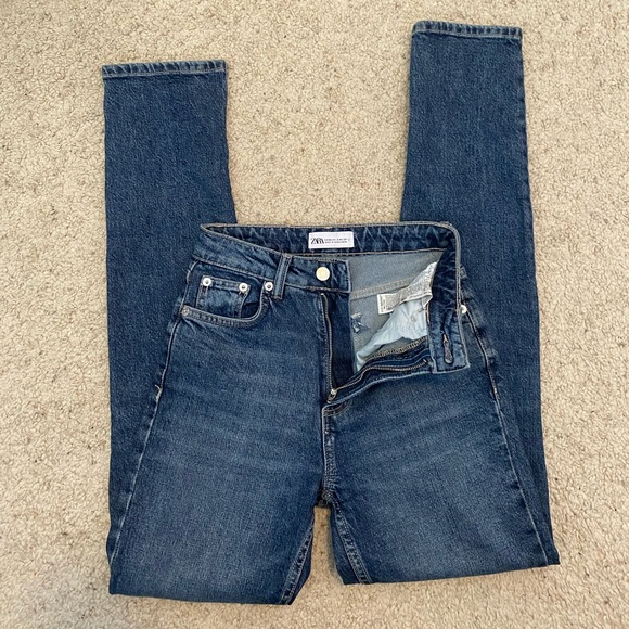 NWOT Zara Medium-Wash Jeans - Picture 4 of 6
